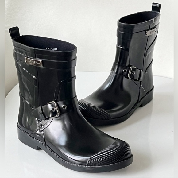 Coach Lester Shiny Rubber Round Toe Synthetic Rain Boot women’s size 7B black - Picture 1 of 11